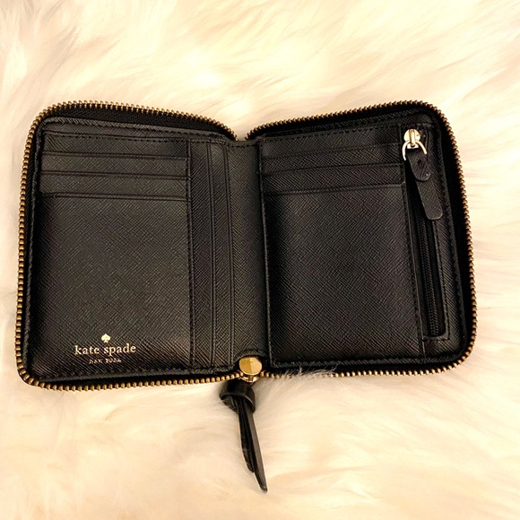 Kate Spade Wallet - Picture 4 of 10